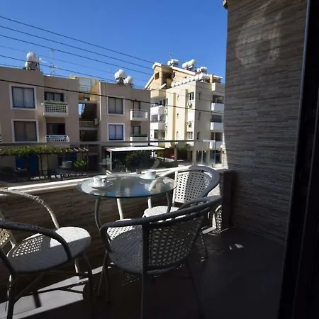 Direct Studio Apt In Mackezie Apartment *